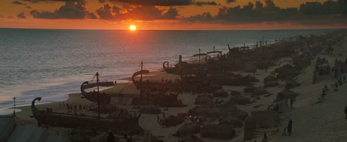 zkdnwm's tweet photo. troy (2004) https://t.co/gSYSKaGiTM