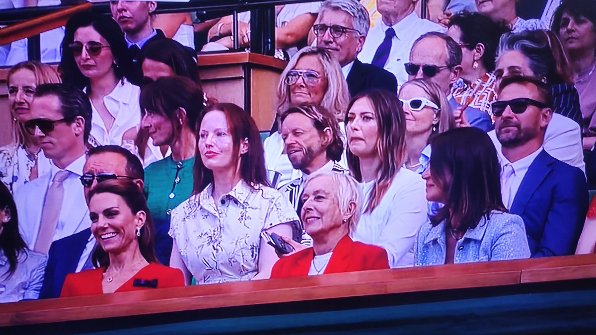 rajeshworld's tweet photo. GOAT #Martina with Princess Kate and #Sharapova in the Royal box watching #Wimbledon women's final https://t.co/9ZQ6QjFJ3r