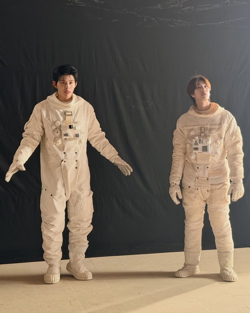 Farah_91Babyz's tweet photo. Honey on the Moon 😆
#PeachAndMeSeriesEP1 https://t.co/xLCpZlUCDH