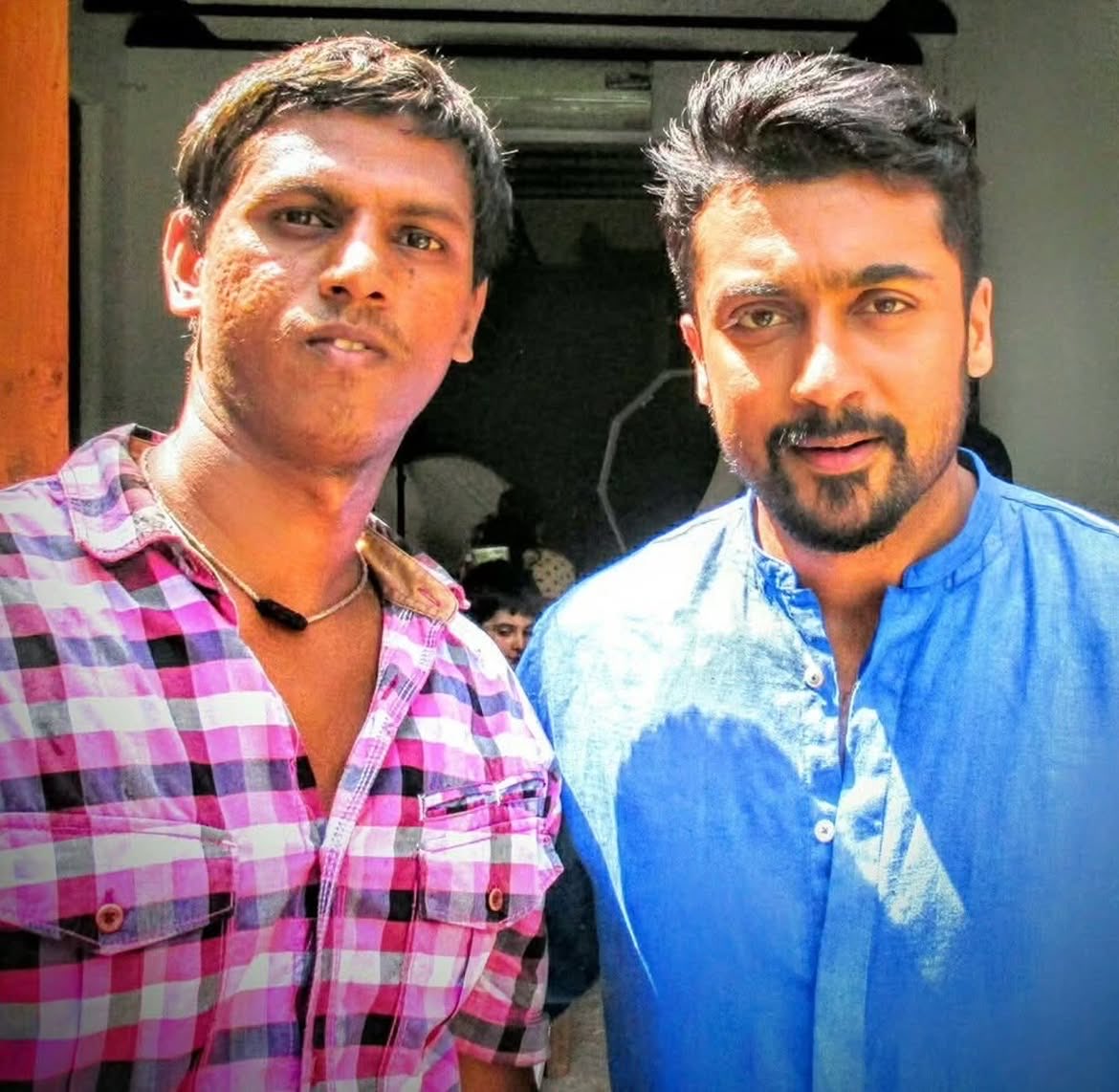 Abhimanyu_Offl's tweet photo. • I’m going to post 3 or more unseen or rare stills of THE ONE, @Suriya_offl, every day! ❤️🔥

#VishwanathAndSons #Suriya47 https://t.co/2PmUEMFKiP