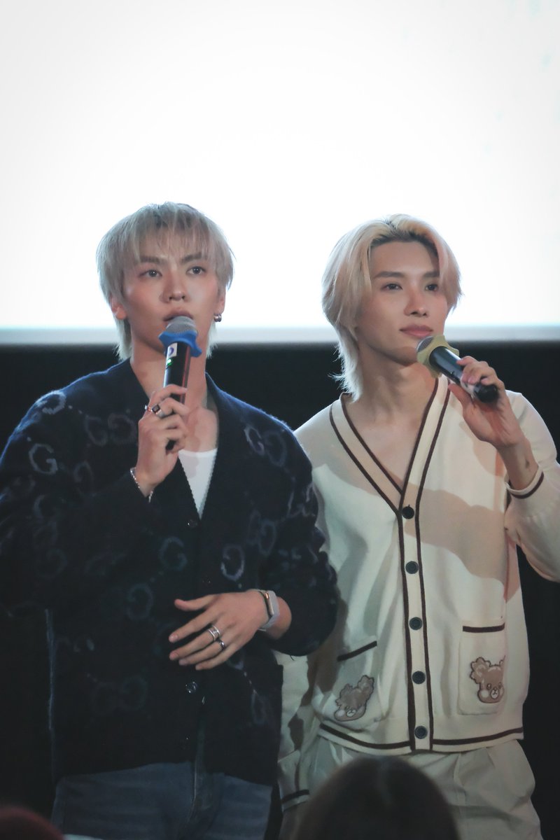 Muaymuay33's tweet photo. ขอบคุณสำหรับวันนี้นะคับ
ขอบคุณที่เป็นเฮียฟู่และมูมู่ได้น่ารักที่สุด
ขอบคุณน้องที่มอบความสุขให้พวกเรา
ขอบคุณที่วันนี้ยังมีบอสโนอึลอยู่ด้วยกันตรงนี้นะ♥️.

FINAL EP WITH BOSSNOEUL
#CrazyLoveMooMooFinalEP https://t.co/VucsK9fWzZ