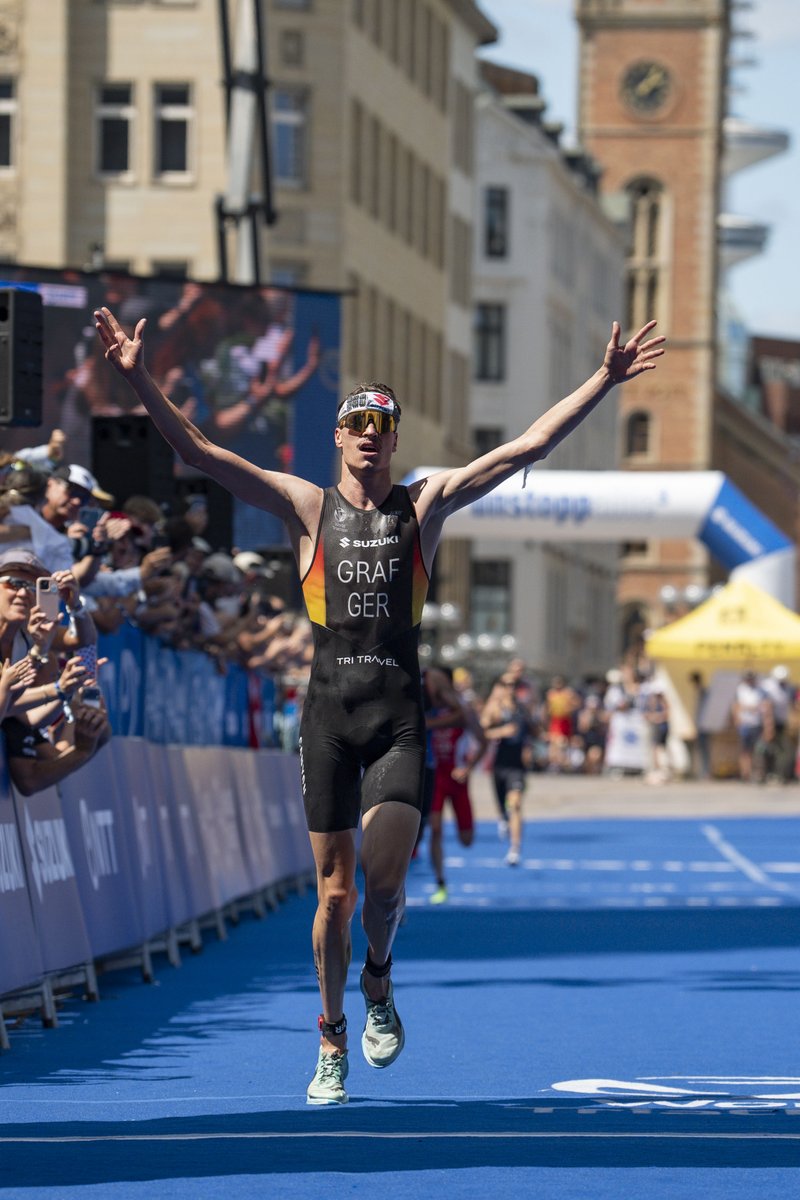triathlon_dt's tweet photo. 🥈 #LisaTertsch, 🥉 #HenryGraf – zweimal #Podium beim #Heimrennen! 🇩🇪Vor lautstarker Kulisse beim #WTCS #Hamburg überzeugte das #DTU-Team mit starken Leistungen. PM: https://t.co/XqPkRwpgU2 https://t.co/Dyb7n0LMtd