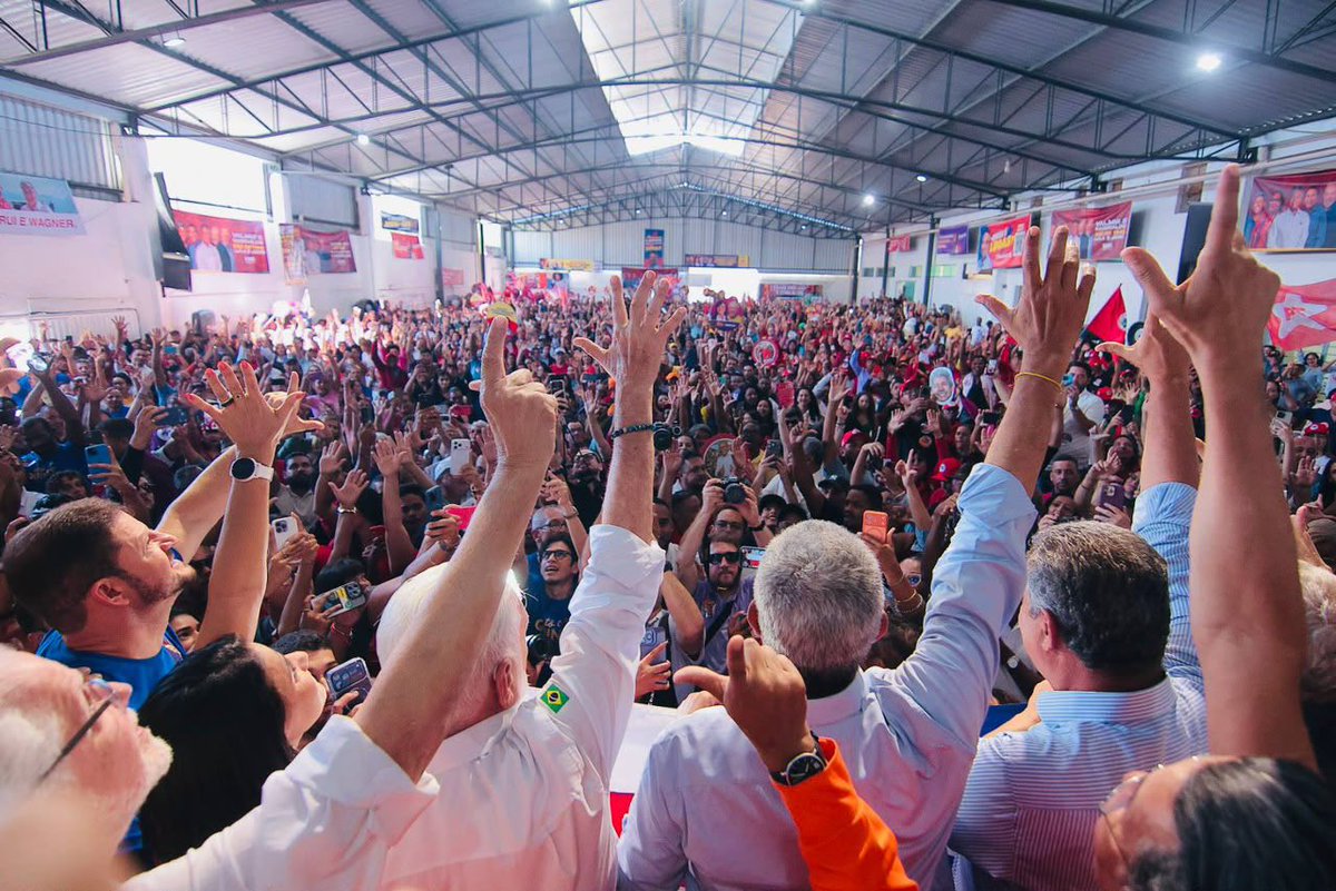 Jeronimoba13's tweet photo. Será que lotou? 

O nosso PGP segue a todo vapor, e agora foi a vez do Sudoeste Baiano mostrar a força da participação popular.

Seguimos percorrendo a Bahia, ouvindo as pessoas, debatendo propostas e construindo, juntos, um programa de governo que nasce do diálogo e da realidade de cada região.