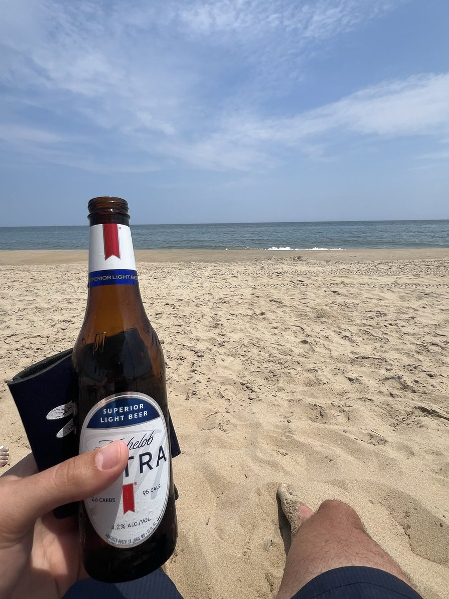 SubwayOnSundays's tweet photo. The beers of vacation https://t.co/AGpz3zzBlF