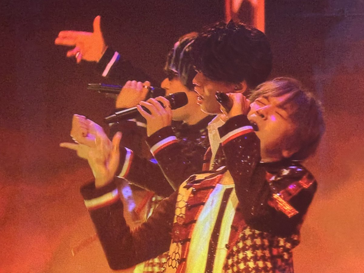 uru_maru_'s tweet photo. あんスタに関しては本当に色んな映像みてきたけど、いやたぶんコレはなんかの病気かもしれないんだけど、山口氏ってすげえな、ホント。CrazyRouletteから指先のアリアドネって天地ほどの情緒があると思うんだけど、いやホントそんな表情だめだろおおおおおの押収すぎるから是非とも全国民に観て欲しい https://t.co/JMLp0P9dPe