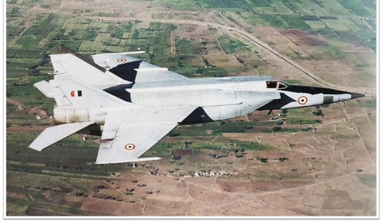 El_Matador2502's tweet photo. The foxbat is the coolest plane operated by the IAF, change my mind. https://t.co/x6smhlXNjn