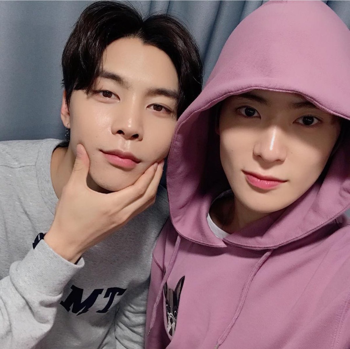 pan_2kiez's tweet photo. ผมให้จอนแจเลย คู่ที่เซลฟี่ได้มวลน่ารักที่สุบบ https://t.co/lVkbCmBfRZ