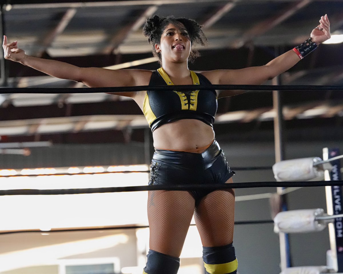 edwinc1017's tweet photo. 📸 @MartiBelle #SHINE87 #WomensWrestling https://t.co/BbqgQUIBKF