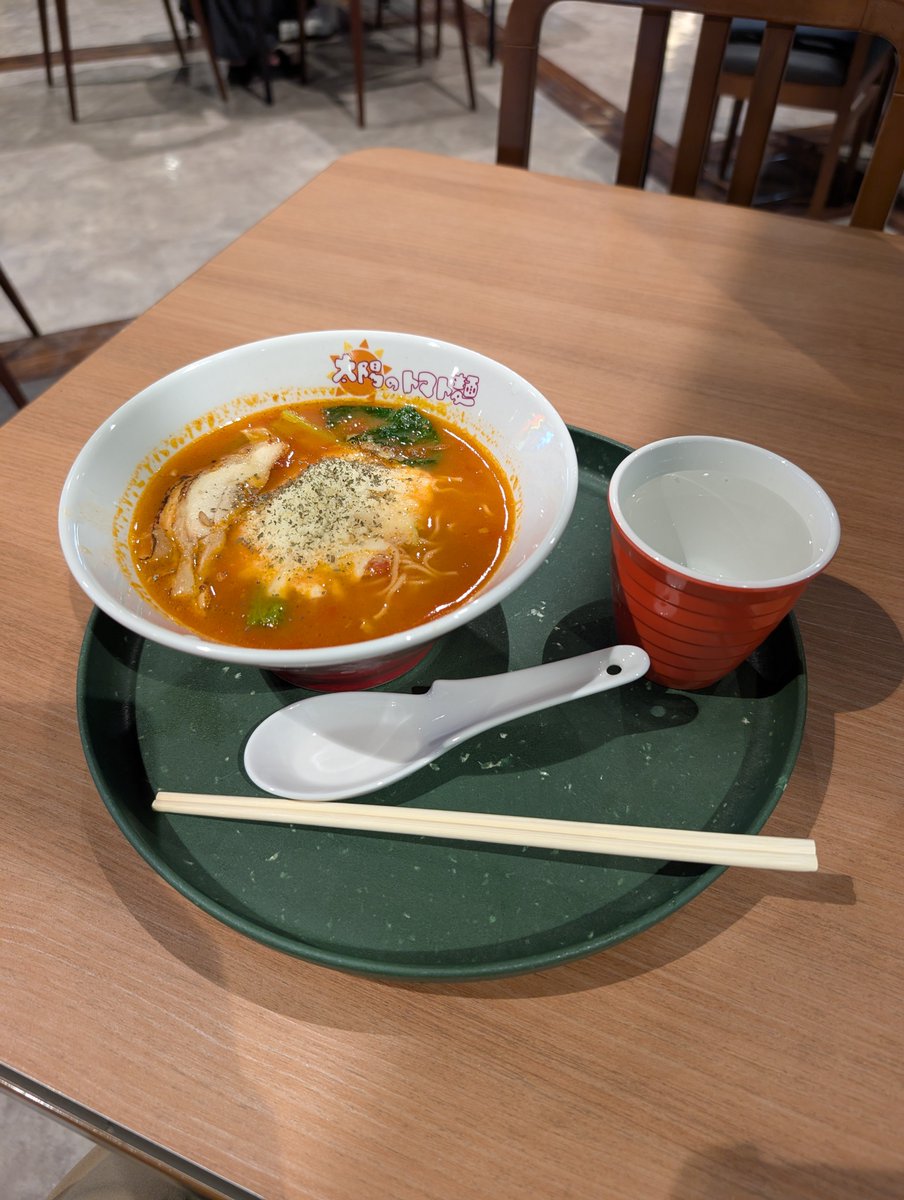naranchuu's tweet photo. 【新店情報】
イオンモール橿原（アルル）3Fフードコートに『太陽のトマト麺』がオープン🎉🍅
なんと！12日まではオープン記念SALEで【550円】で食べられちゃいます🥳✨
お得な今のうちにぜひ🍜
#太陽のトマト麺 #イオンモール橿原 #奈良グルメ #奈良県 https://t.co/NetrPJa4iT
