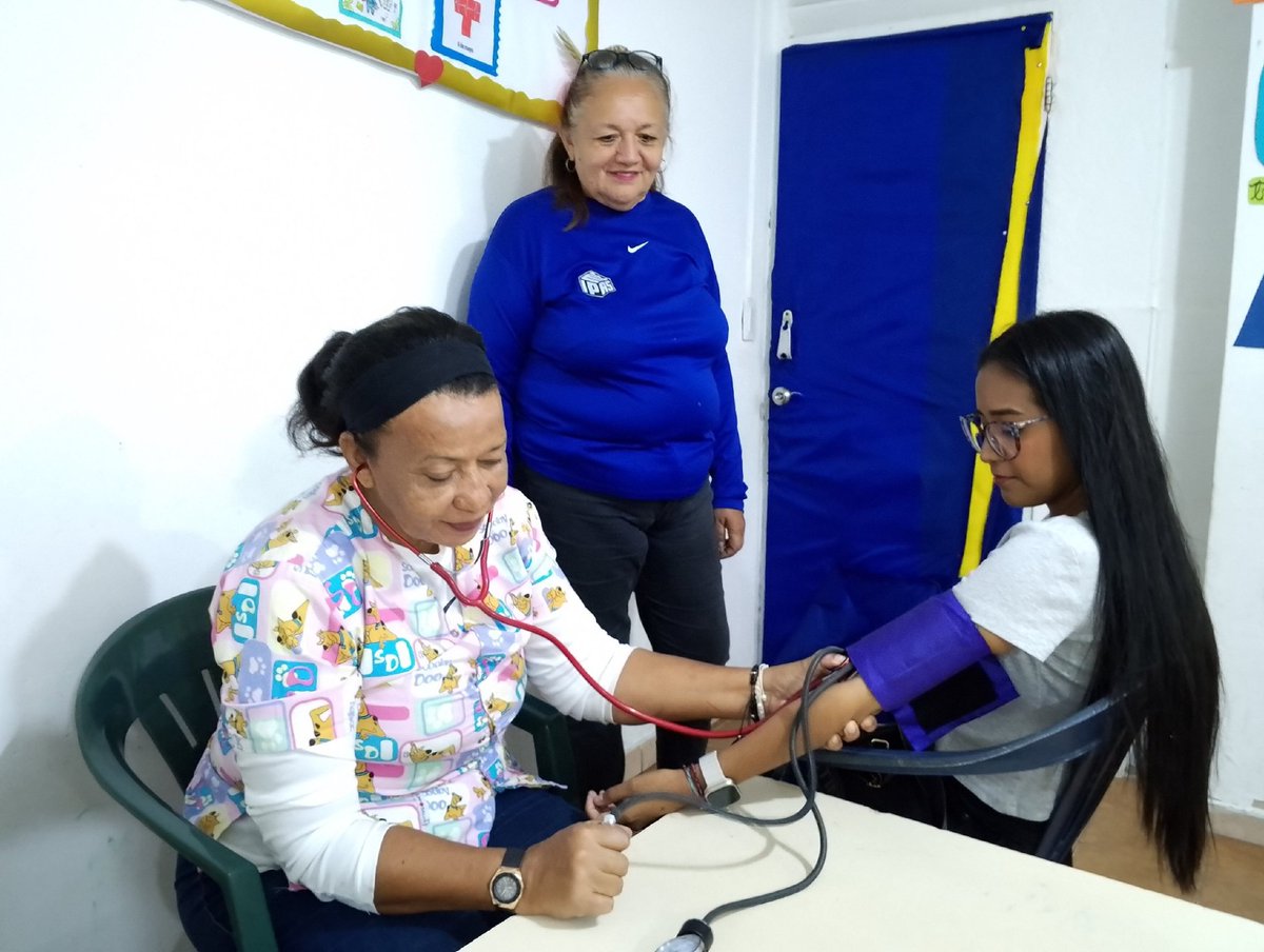 IpasmeOficial's tweet photo. El equipo de la Unidad Médica Punto Fijo trasladó el programa "Vida Saludable con Ipasme" a la U. E. "Madre Cecilia" en Carirubana, con la jornada "Fortaleciendo la salud de la mujer trabajadora".
#Ipasme #Salud #PuntoFijo https://t.co/1sWh0PzPli