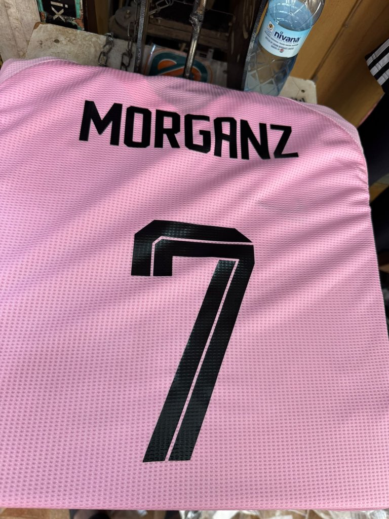 BTOURS01's tweet photo. THIRD KIT @uoxjatfc 🔥 https://t.co/rJ7FIYx5XQ