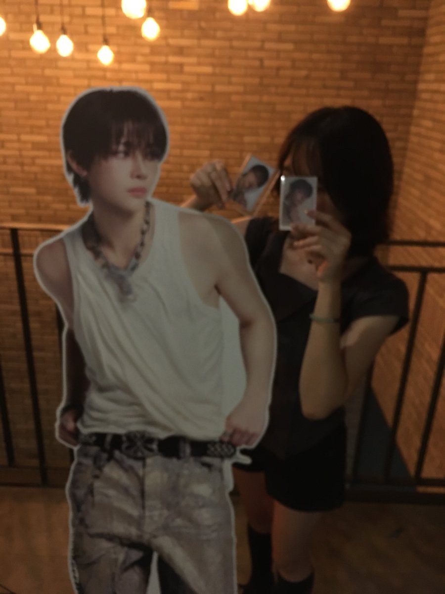 wangnini2002's tweet photo. 왕복 6시간쯤이야 껌이죠 ~
앞좌석일수록 앤팀이랑 더 더 가까워짐 
다들 참고하세용 
다음에 지방에서 해��면 연속 7일 쌉가능임 🤗

#ANDTEAM_VR콘서트 https://t.co/5fe0FzJLlj