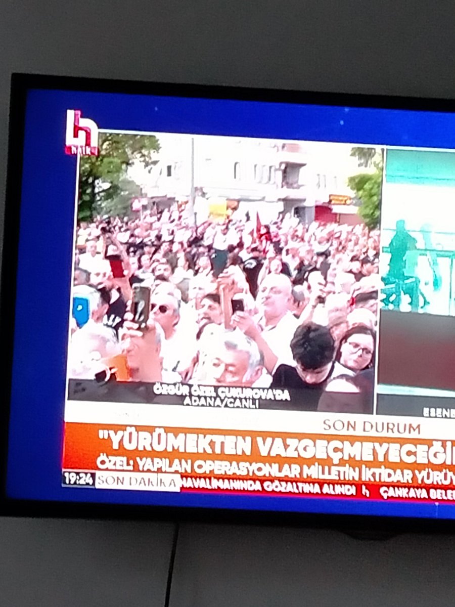 Sevgi56174192's tweet photo. @AleviOzum Bak burası Adana iyi bak, Özgür Özel arkasında milyonlarca millet yürüyor. https://t.co/N7RVZg4K6N