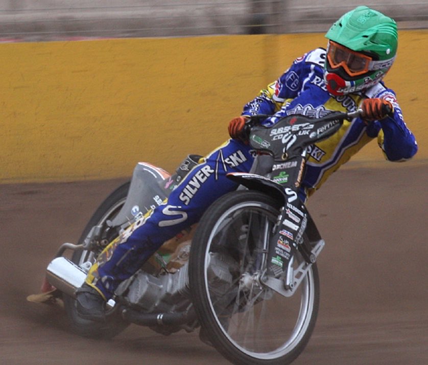 SaveRyeHouse's tweet photo. @TWoffinden retires. During his time with the Rockets in 2007 and 2008, we saw the talent and fearless racing that would later make him a three-time Speedway World Champion. We were proud to watch him grow at Rye House, helping the club win the 2007 Premier League title. https://t.co/eDPiRq5vx5