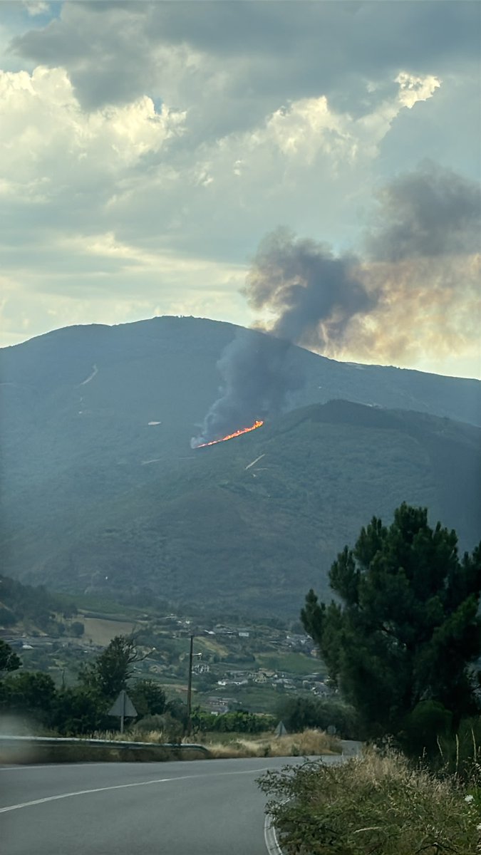 Incendios galicia tweet media