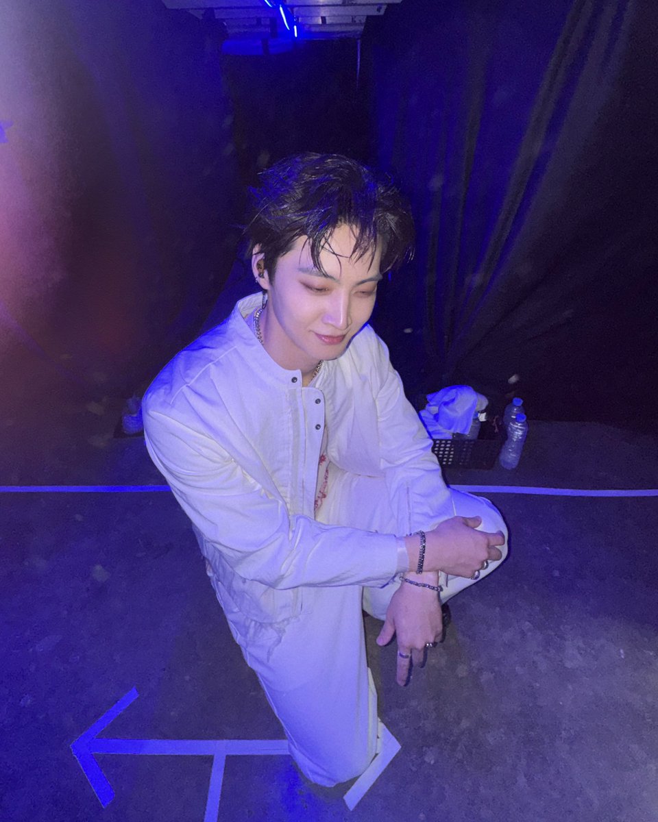 528hzkr's tweet photo. 💚 #B_ONAIR

Bangkok DAY 1

많이 기다렸지 I'm So Sorry 아가새🐥💚
조심히 돌아가고 내일도 재밌게 놀자!!
See you tomorrow
เจอกันพรุ่งนี้น้า🫶🏻

#JAYB #제이비 #528Hzkr 
#2026tape_roots_bangkok https://t.co/zT5hDdTStW