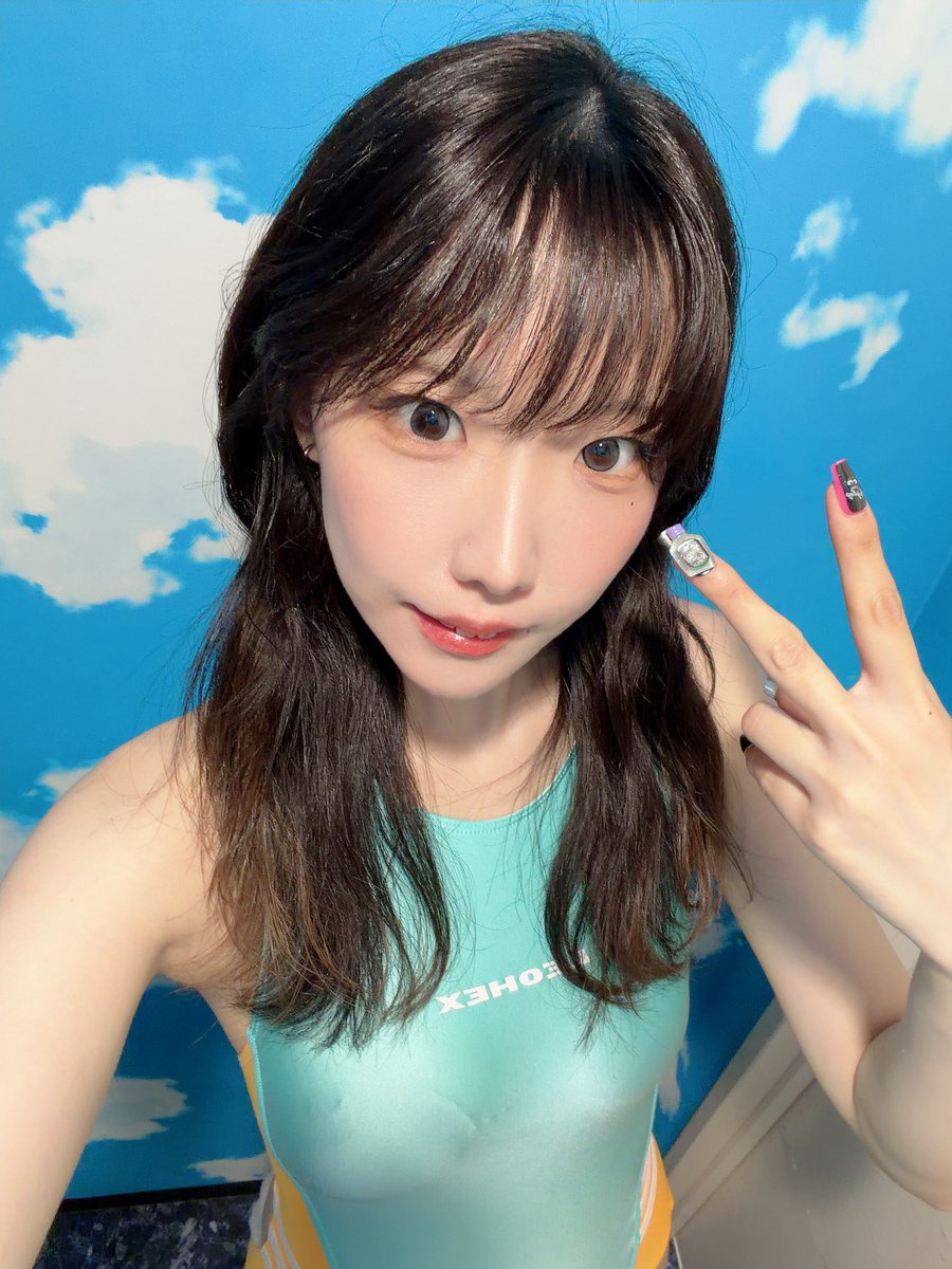 1kamri's tweet photo. みなさま今日もありがとうございました〜！
土曜日の盛り上がり(｀･ω･´)

あと今日爪にクライナーついてました
可愛くない〜？ https://t.co/3DuktNrzc3