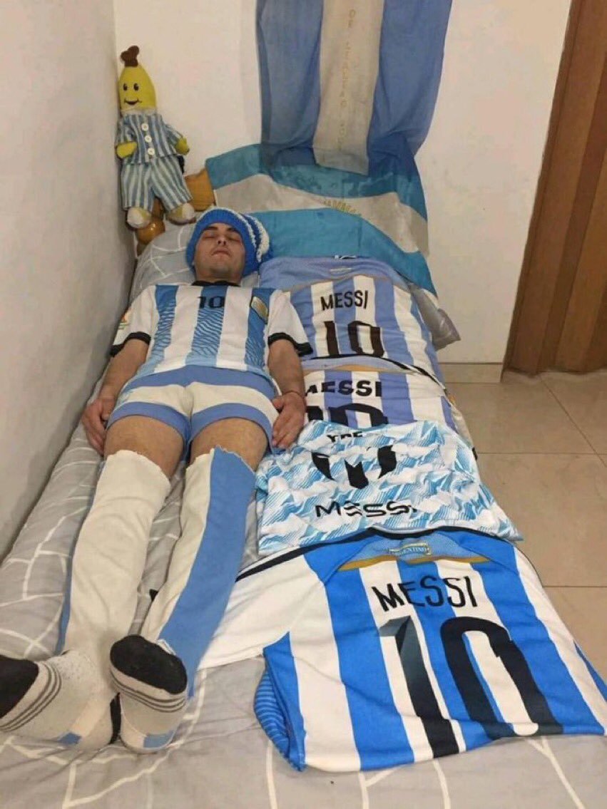 JeromeChisikwa's tweet photo. Off to bed early because the greatest football player of all time, Lionel Andrés Messi, and Argentina, play football tomorrow 3am. https://t.co/rvUuJz27dA