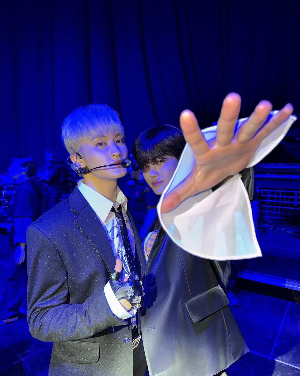 맠카노99 #uprmlabel tweet media