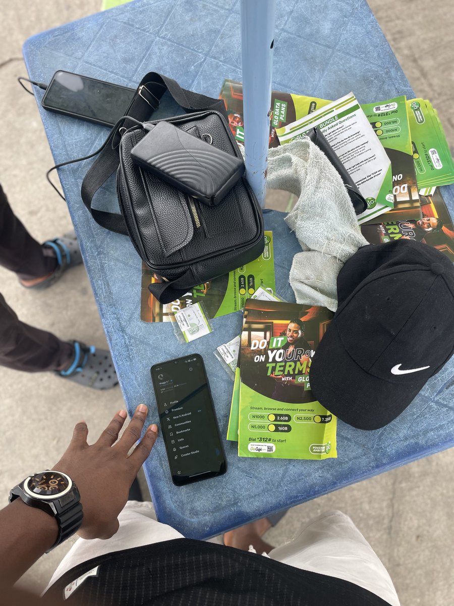 waggydey4you's tweet photo. I register new Glo SIM card this evening, Naso dem wire me free 90gb 🥳 https://t.co/xybNF0WJyZ