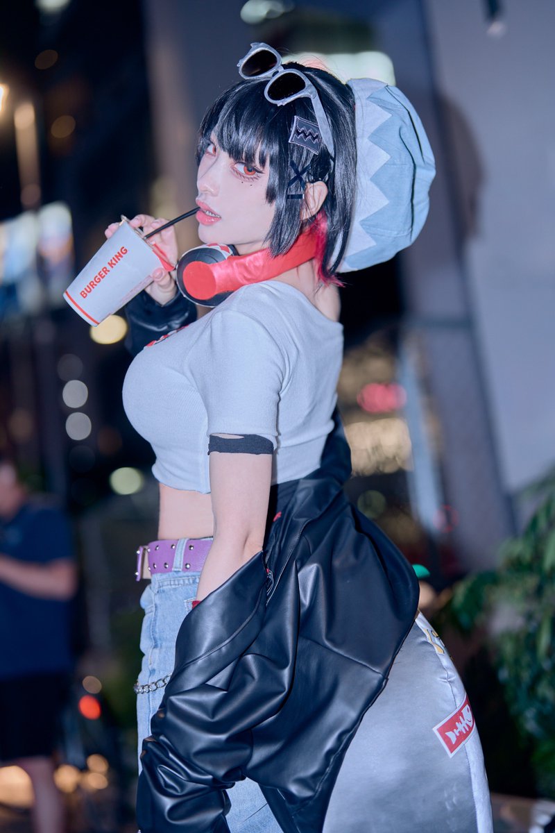 caL__zzz's tweet photo. 治安悪めエレンちゃん🦈🥤 https://t.co/SSzDmkMbWK