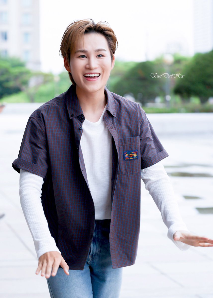 OK9Wz1hfYkPseDX's tweet photo. 2026.07.10      
KBS 윤정수 남창희 미스터 라디오          

#김희재 #金熙栽 
#kimheejae https://t.co/OtVN47fryd