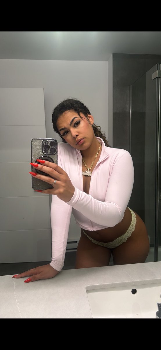 BlockVibeX676's tweet photo. Goddess ❤️ https://t.co/BAAbQh8hE1