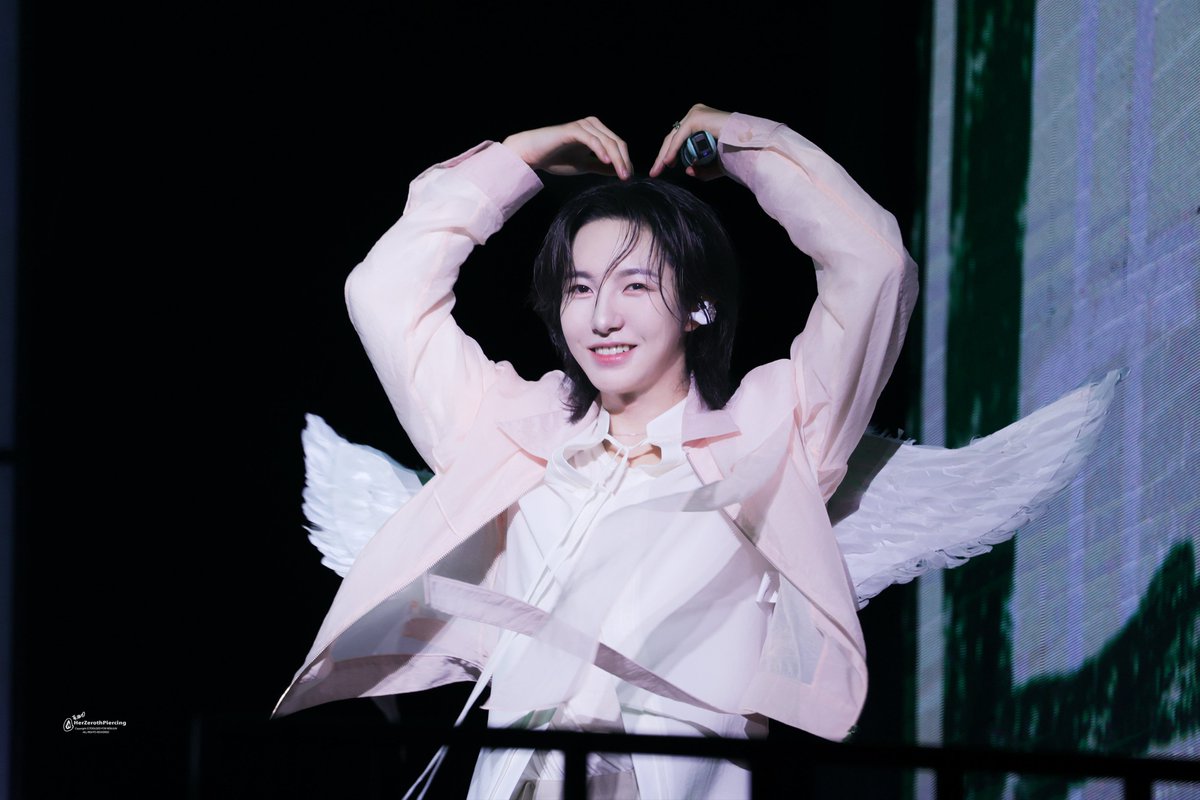 tddlged3223's tweet photo. 🥰💝🌠🧚🏻‍♀️
260711 
#런쥔 #RENJUN #NCTDREAM https://t.co/M5yU2WkSmd
