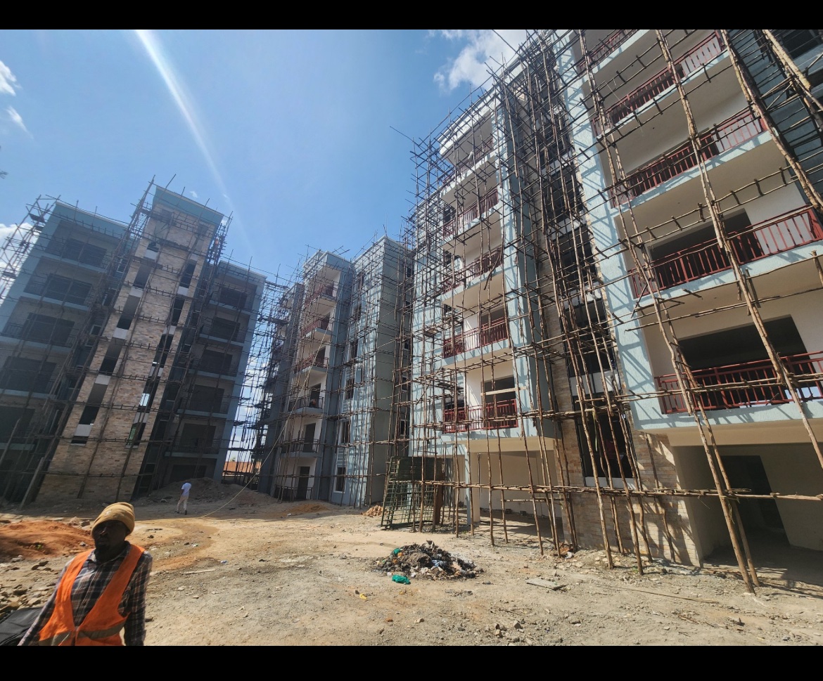 Yonijoni3's tweet photo. Who runs the largest water company in South Sudan Eritrean  who owns the largest Hotel in Nairobi Eritrean Who runs the largest agricultural sector in Rwanda Eritrea, the largest apartment complex in process of getting building in Kampala Uganda owned &amp; run by Eritrean . Love it https://t.co/dvMVzLZaFw