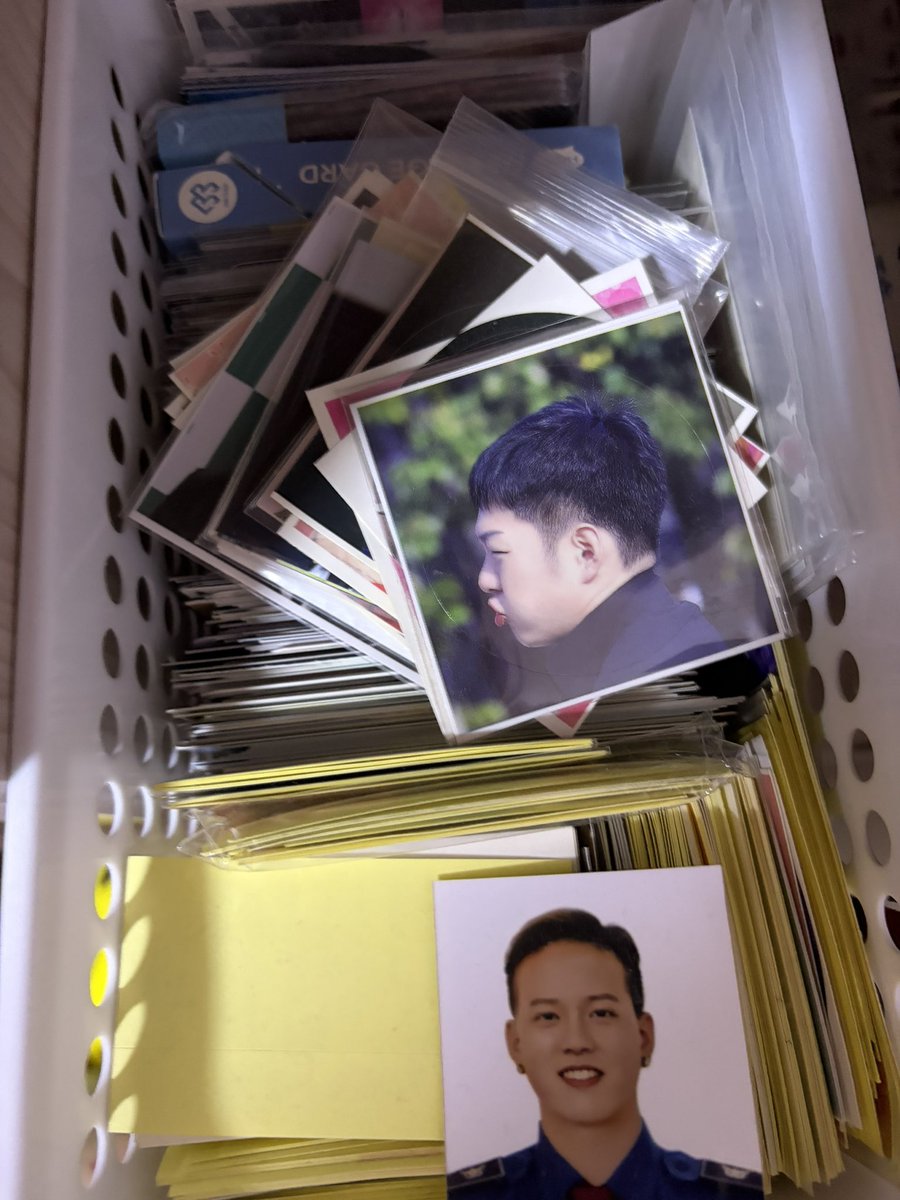 _Hasub_'s tweet photo. 비투비 비공굿 양도 랜덤 박스 가격 원하는 마늠 불러주시면 꽉꽉 채워 보내드릴게요!!
#비투비 #비공굿 #비투비굿즈 #비투비굿즈양도 #굿즈양도 #서은광 #이민혁 #이창섭 #임현식 #프니엘 #육성재 https://t.co/QSG6FlOqal