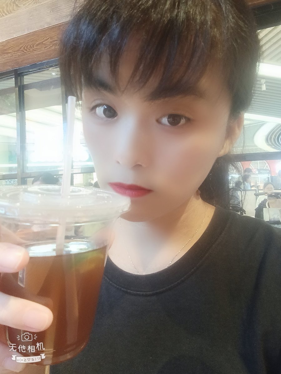 yxiany's tweet photo. 去了实体店尝味道而已，还可以酸酸辣辣的好开胃👍🏻份量挺足，一个人根本吃不完😂😂😂😂 https://t.co/ixM42AMlrF