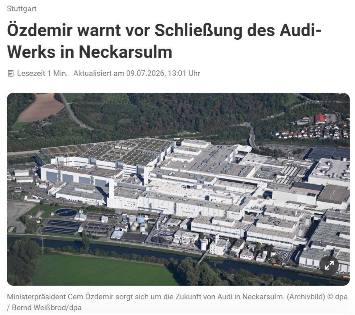 MIwanowitsch's tweet photo. #Özdemir führt eine #SHOW auf … nach jahrelanger #Subversion #Sabotage der #Grünen #Faschisten sind sie JETZT am #ZIEL ihrer #deutschlandfeindlichen AGENDA !! … und das #Weichei CEM heult uns jetzt was vor .. tief INNEN in seiner kaputten Seele freut er sich und lacht über #DE https://t.co/PF1ZPFXirn