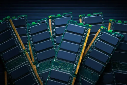 Pirat_Nation's tweet photo. SK hynix says the global memory chip shortage is going to get even worse, with 2027 expected to be the hardest year yet.

 CEO Kwak Noh-jung said demand for memory chips is growing much faster than manufacturers can build new production capacity. 
Because of that, he expects supply to stay tight until at least 2030.

"We expect 2027 to be the worst year in terms of memory supply shortage," 

Companies are buying huge amounts of high-bandwidth memory (HBM) for AI hardware, and memory makers are putting more of their production into those chips.
That leaves less capacity for the DRAM and NAND memory used in gaming PCs and other consumer devices.

If that happens, memory prices could stay high for several more years