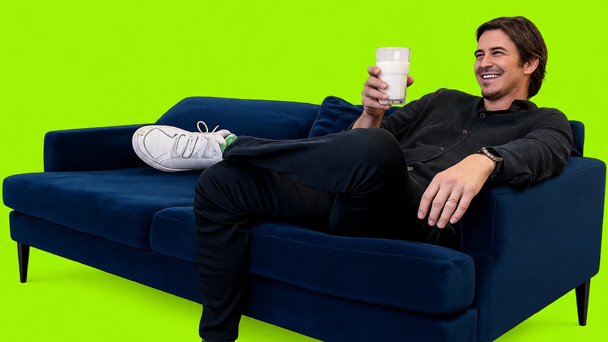 MilkOnRH's tweet photo. ‘Warm Milk’ refers to the a room located in RobinhoodHQ.

Employees &amp; Staff decided to name the room ‘Warm Milk’ as a joke, it is known amongst employees and the public they discuss business matters there.

The narrative is simple.

Office to Onchain meme.

Milk Stays Warm https://t.co/E3UyO9ipBy