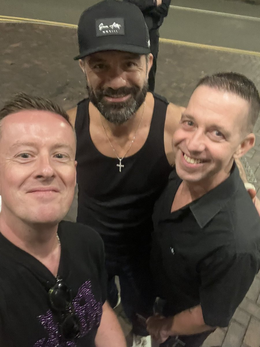 MANCTHEATRICAL's tweet photo. @beyondcurtain12 @BirminghamRep @raminkarimloo @DavidBedella Totally loved this @BirminghamRep https://t.co/HVc1dX2HYe