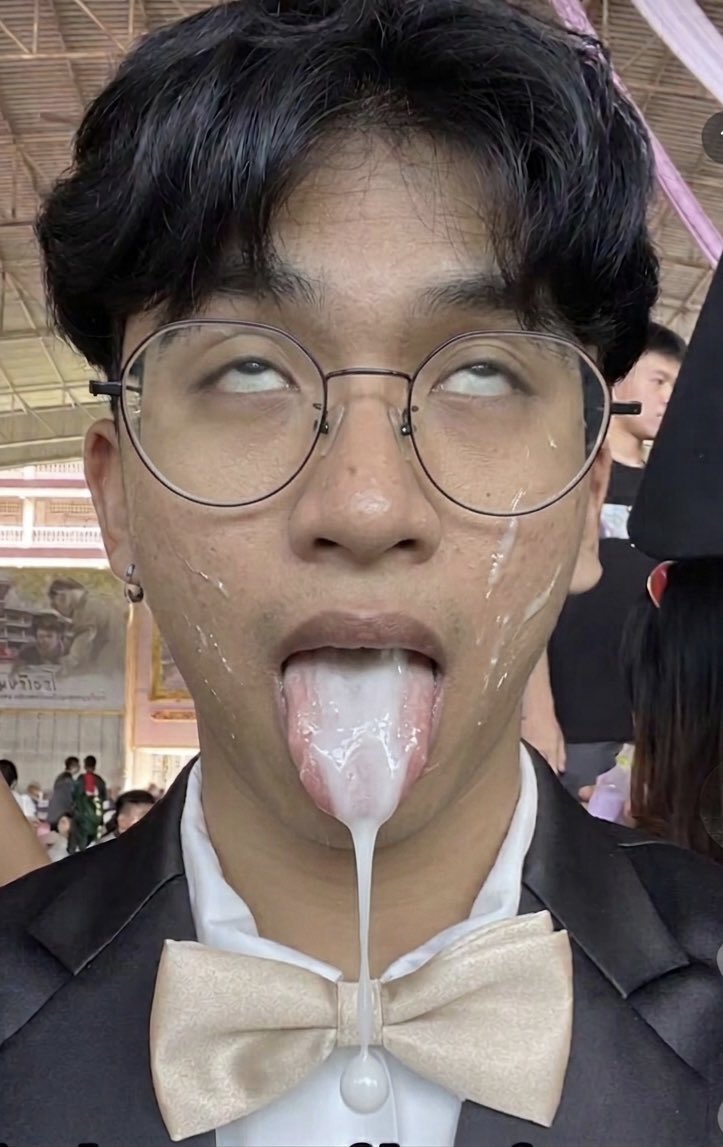 bigbuttstudy's tweet photo. ไอ้"แม็ก"กะหรี่แว่นร่านควย เป็นถังเก็บ
น้ำเชื้อฝึกหัด มีใครอยากแตกใส่ปากมันมั้ยเอ่ย ��องเมนชั่นมาว่า"อยากสดใส่แม็ก" เดี๋ยวส่งรูปที่มันแหกหีให้ดูครับฟรี��เลยครับ https://t.co/gSVvhZ2hsK