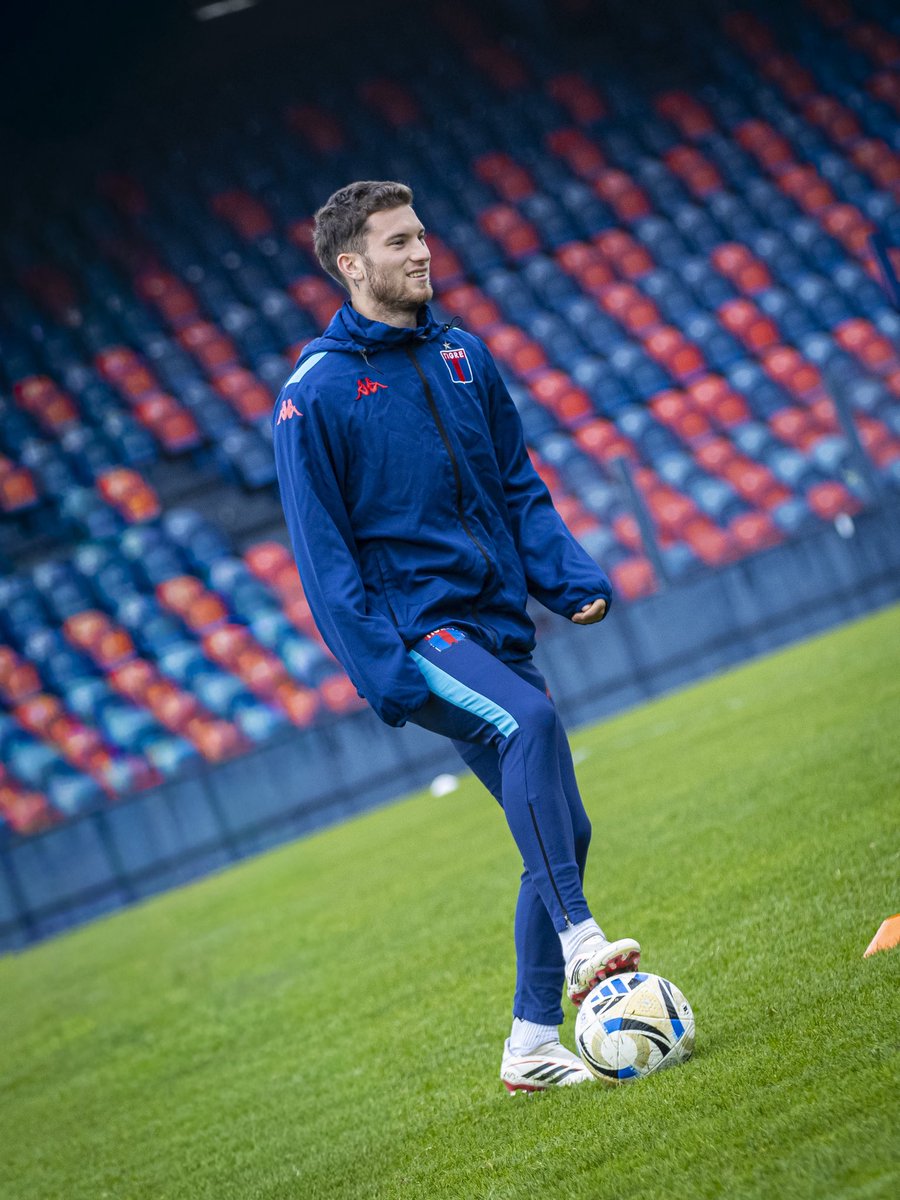 catigreoficial's tweet photo. Último entrenamiento en casa y volamos para Córdoba ⚽️✈️📍

🔜🆚 @CSIRoficial 

#DaleMatador 💙❤️💙 https://t.co/yN2tU4oqeY