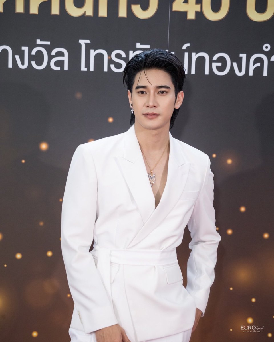 euroyswofficial's tweet photo. ยูโรที่งานประกาศรางวัลโทรทัศน์ทองคำ ครั้งที่ 40 ✨

EURO SHINE X TVG AWARDS
#โทรทัศน์ทองคำครั้งที่40xยูโร
#โทรทัศน์ทองคำครั้งที่40 #รางวัลโทรทัศน์ทองคำ
#Euroyotsawat #ยูโรยศวรรธน์ https://t.co/2aLdeI4Jsl