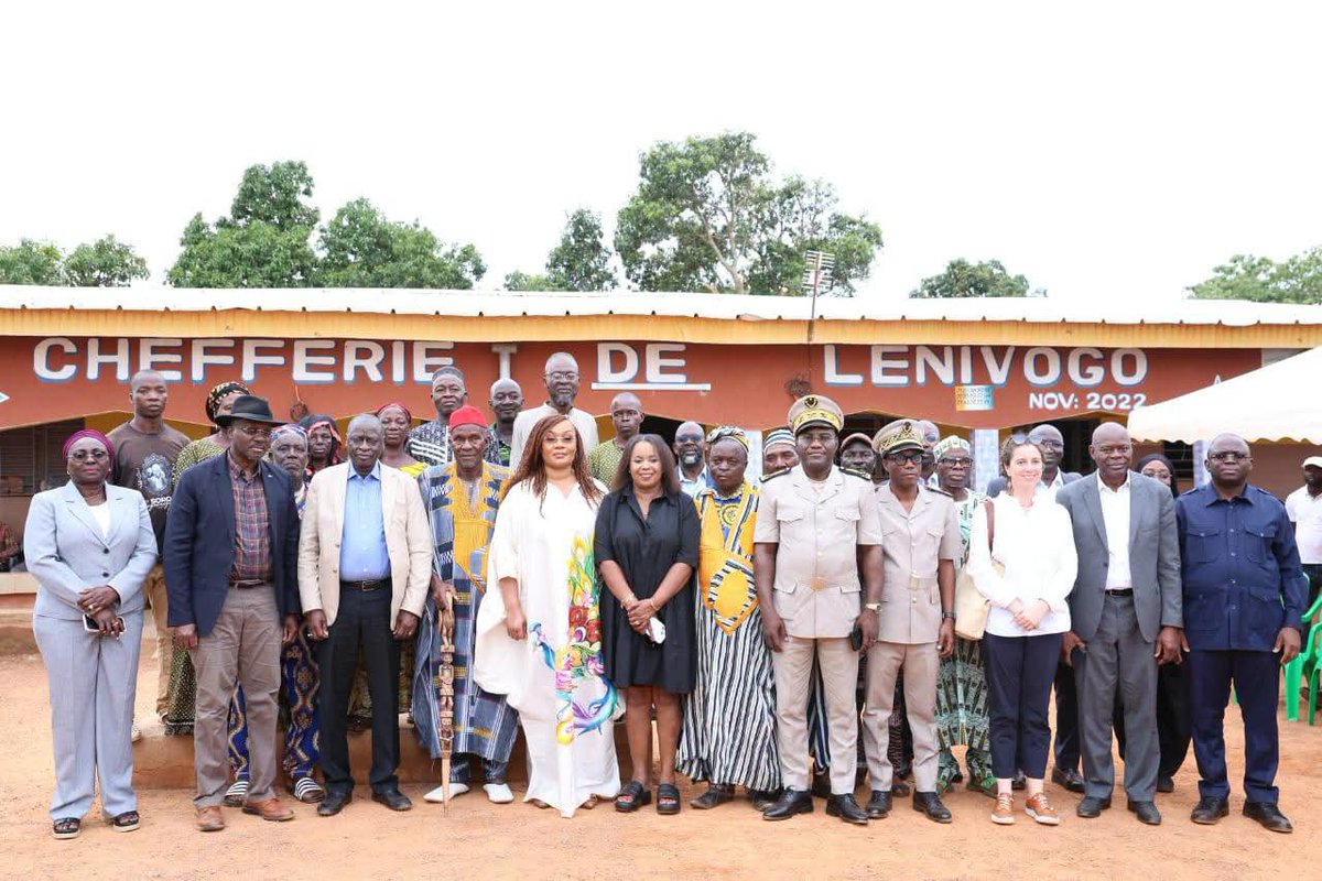 dmBelmonde's tweet photo. Nous avons échangé avec deux Associations de Valorisation de l'Entraide Communautaire (#AVEC), espaces de #solidarité et d’#autonomisation économique. Les AVEC #Chigata et #Bèhègnon ont constitué une épargne de 3,5 millions de FCFA et 4,5 millions de FCFA, illustrant la capacité des communautés à transformer l’entraide en véritable levier de #développement.
@Banquemondiale
@BM_Afrique