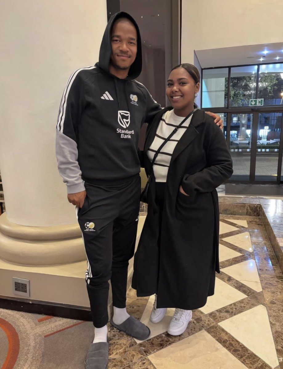 YellowArmy_7's tweet photo. One thing about him he loved his wife, I hope she’s okay wherever she is💔 https://t.co/QG19oskuna