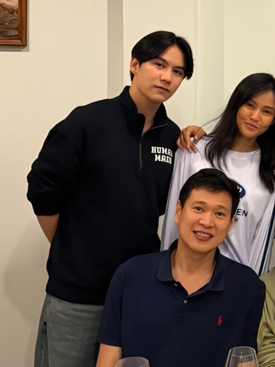 satangseoltang's tweet photo. น้องตังวันนี้ ดินเนอร์กับพี่ ๆ 🤲🏻 https://t.co/i0cAgkKmww