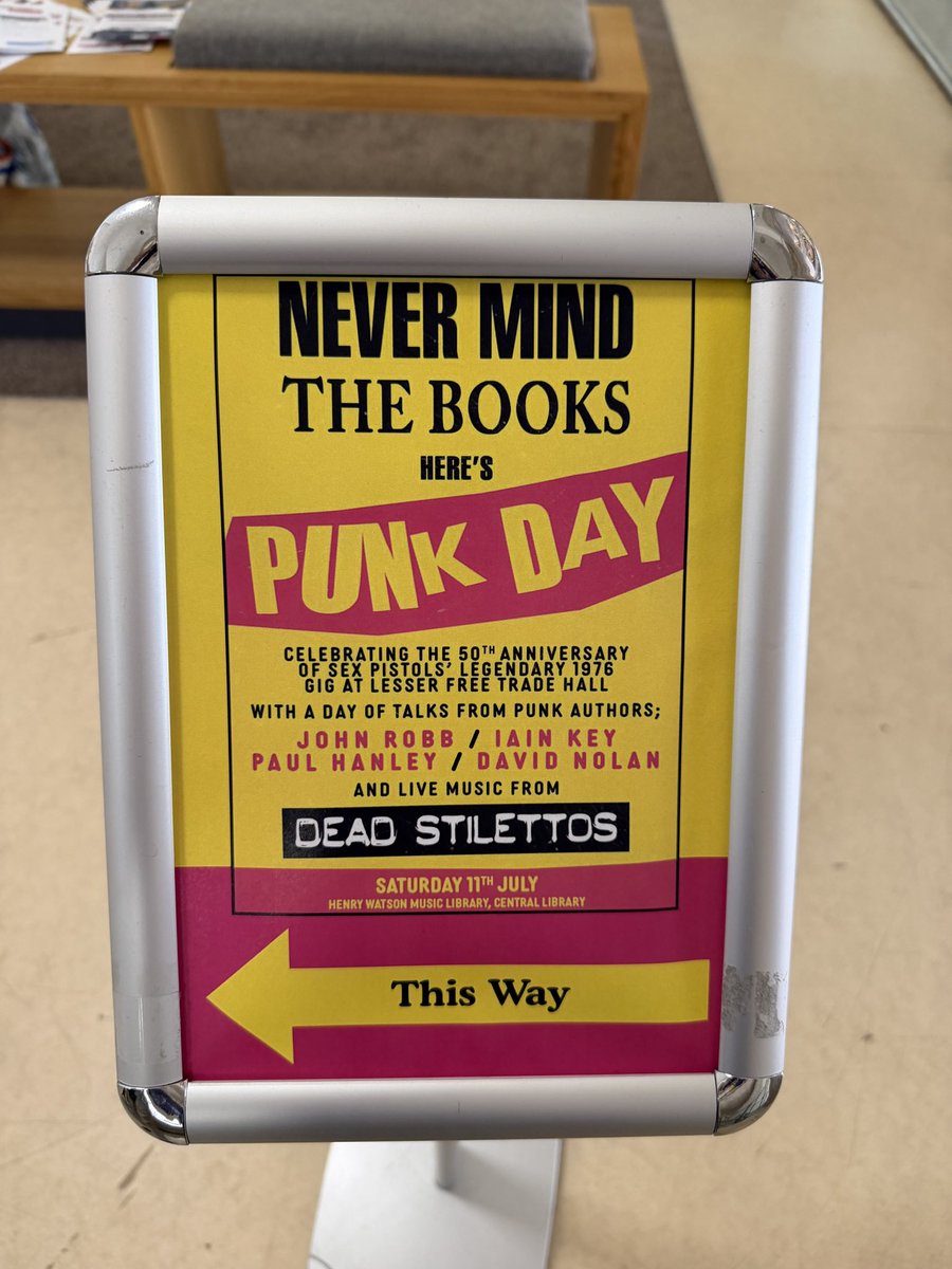 altrinchamhq's tweet photo. Great to meet @hanleyPa today at the “Never Mind The Books - Here’s Punk Day” https://t.co/RmZUmubAut