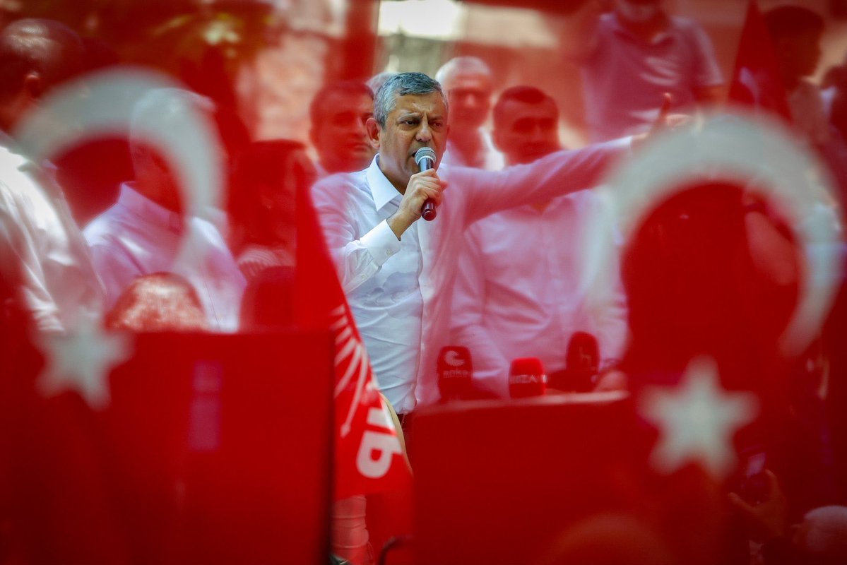 ozgurozeliletsm's tweet photo. Ya bir yol bulacağız,
Ya da bir yol açacağız! https://t.co/T8sDKp6U0o