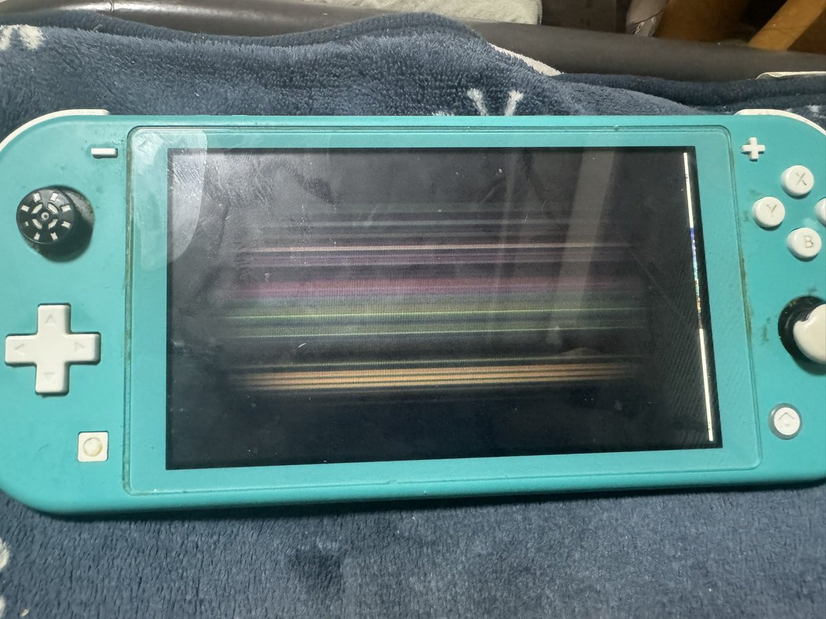yowaimao's tweet photo. 今までありがとう
Switch2買いに行くね https://t.co/jxNdasbaiu