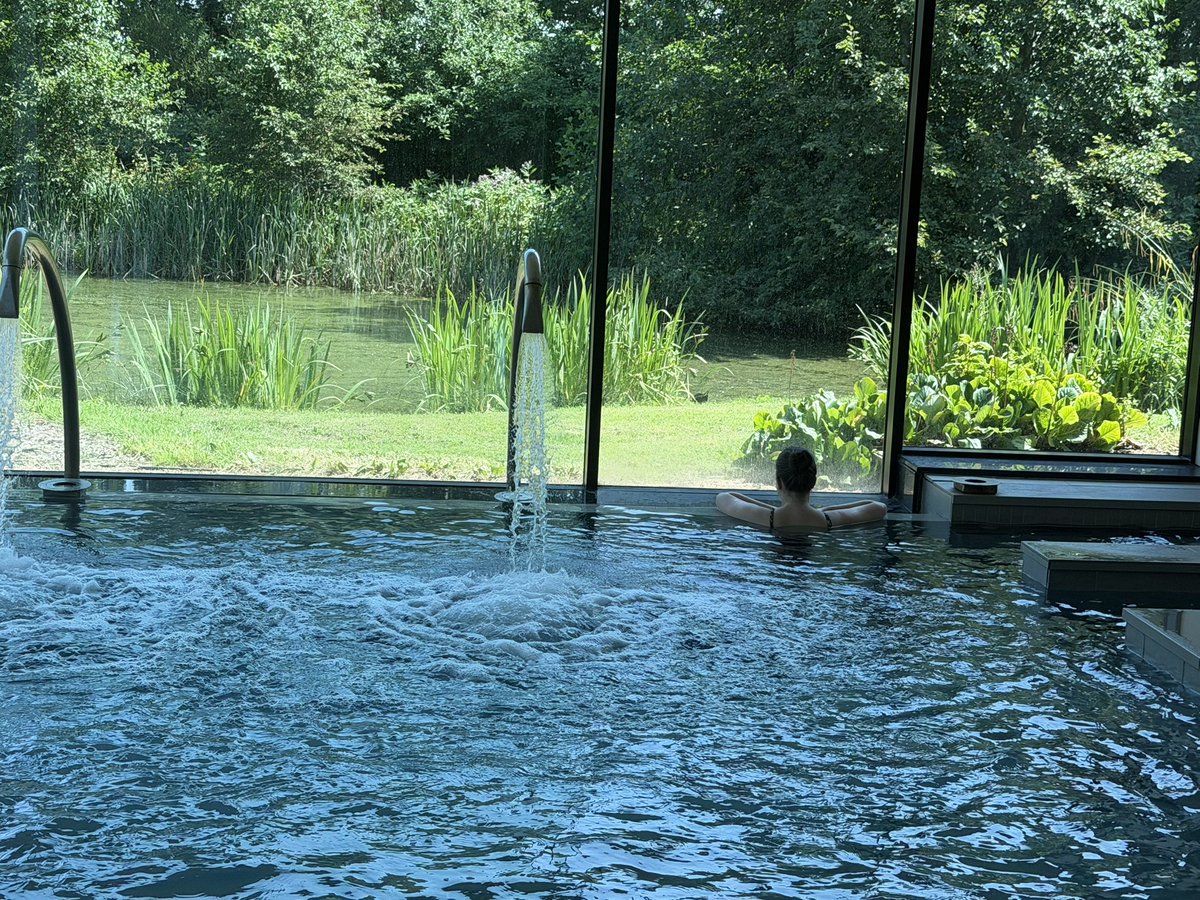 BondJMBond's tweet photo. What a gorgeous day 🥰 https://t.co/mbL356cWpr