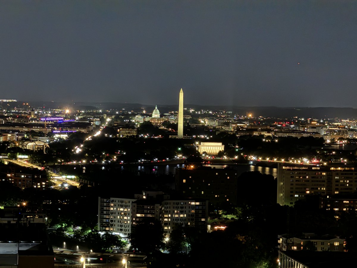 BenSmithDC's tweet photo. #ThisTown https://t.co/C9yKTKhgcP
