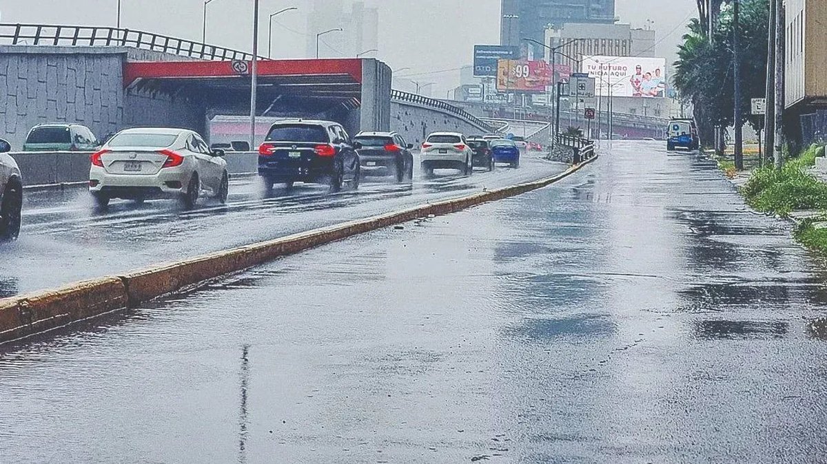info7mty's tweet photo. 🌧️ Autoridades advierten por alta probabilidad de lluvia en #NuevoLeón para la tarde de este sábado.

https://t.co/0hcDBj7ZZG https://t.co/kwTefCa30i