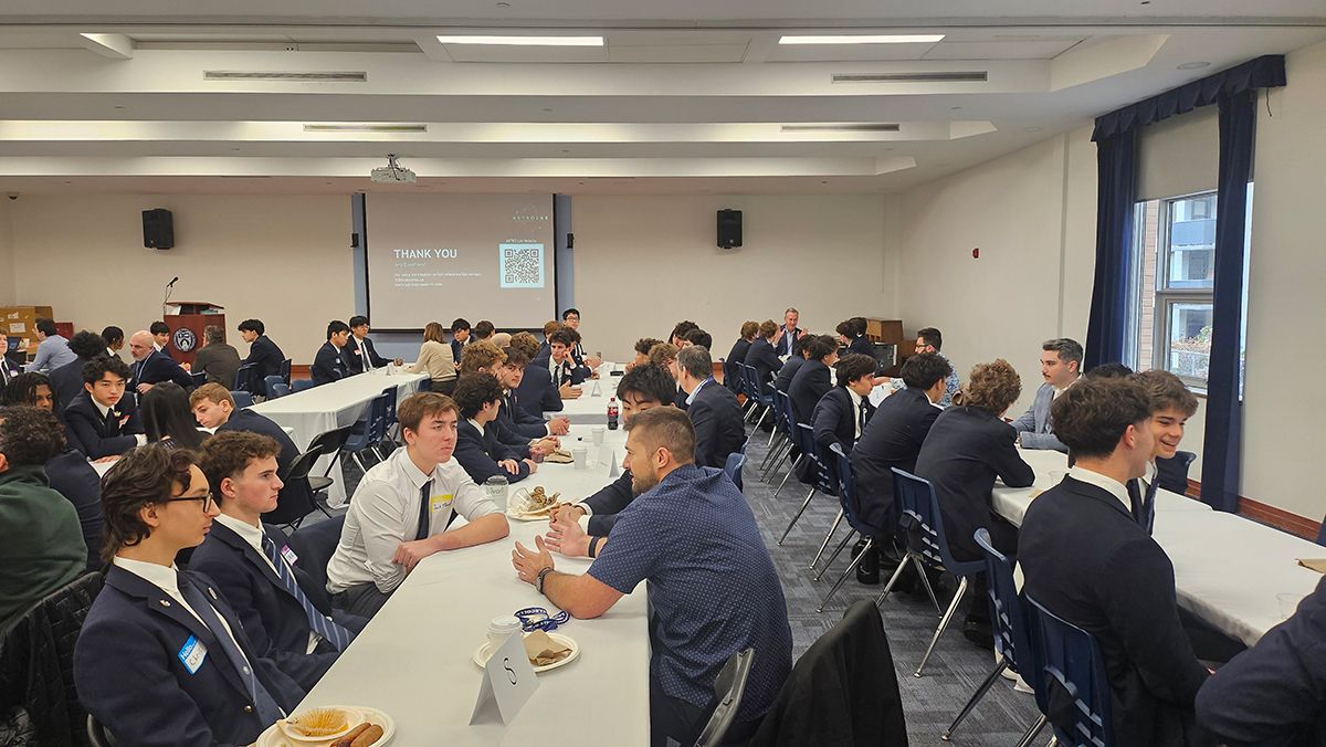 SMCS1852's tweet photo. More than 80 Gr. 12 SMCS students in science or technology courses had the opportunity to network with 20 alumni, parents, and professionals at the annual Science and Technology Mentor Breakfast. Read more about the impact of the event:
https://t.co/gkKgoZsv05 
#smcsyearinreview https://t.co/KROjetLHrc