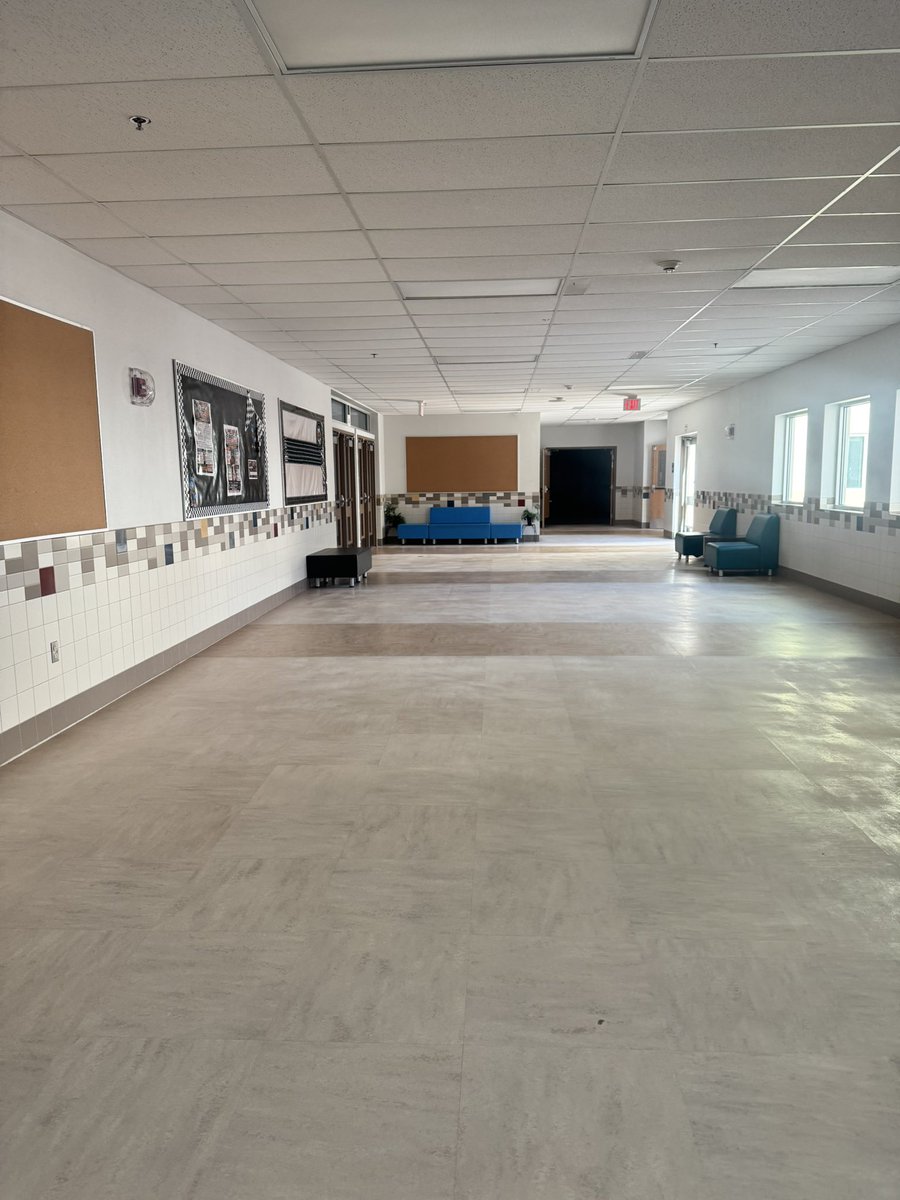 EGarcia_BES's tweet photo. The countdown to a new school year is on! Every clean hallway and prepared classroom reflects our commitment to providing students with a safe, welcoming place to learn and grow. Thank you to our amazing custodial staff led by @orivera_BES  for ensuring we are ready to race toward excellence! 🏁🐺 #RaceToExcellence #TeamSISD
