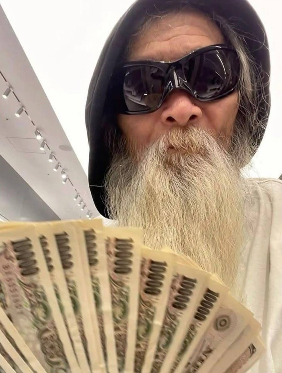 fujimoto1954's tweet photo. 男は一日に一度は賭けをしなければならない。さもないと、運のいい日を見逃して、それに気づかないままになるかもしれない。 https://t.co/u8yYhaSC1h